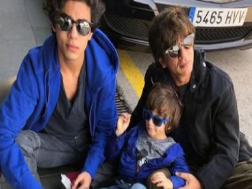 aryan khan star kid 1682425574