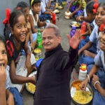 mid day meal ashok gehlot 1693285708