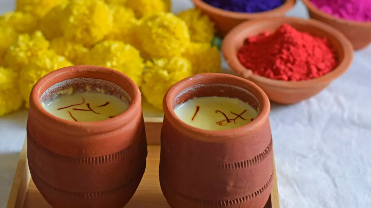 Holi 2024 Bhang Thandai Recipe Hindi