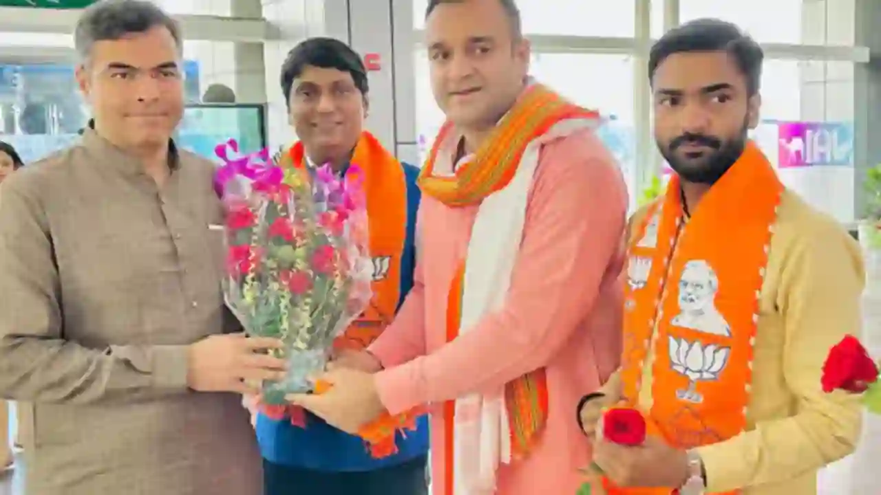 Pravesh Verma was welcomed by Yuva Morcha state-city president Chechi and Puruvanshi