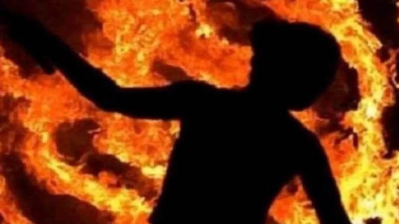 rajasthan 11 year old girl burnt in karauli
