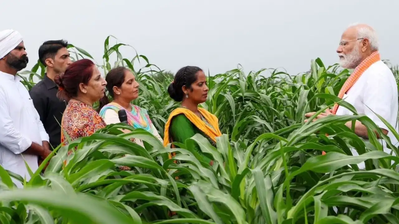 PM Modi in Corps Field